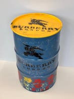Rob VanMore - Flowers by Burberry