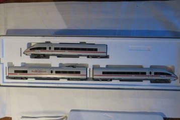 Märklin H0 - 37780 - Treinstel (1) - Hogesnelheidstrein ICE, Nieuw