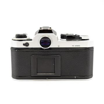 Nikon FE Camera Body Zilver (Occasion) + 1 jaar Garantie, Ophalen of Verzenden, Gebruikt, Spiegelreflex, Nikon