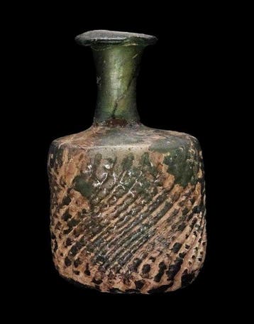 Laat-Romeins / Vroeg-Byzantijns - Gevormde glazen fles met