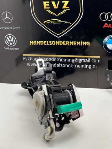 Suzuki Alto veiligheidsgordel links voor bj2014 Art.8494068K, Gebruikt, Suzuki