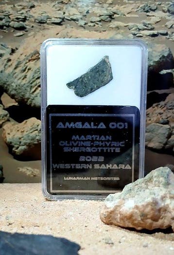 Amgala 001 Olivine-phyric Shergottiet Marsmeteoriet - 0.47 g
