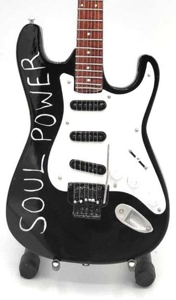 Miniatuur replica Fender gitaar Morello Rage Against Machine, Verzenden, Nieuw, Pop, Beeldje of Miniatuur