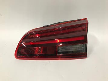 Citroen C5X 22- rechter binnenlamp LED Europa, Verzenden, Gebruikt
