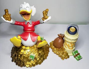 Disney - Uncle Scrooge - 2 - Figurine Picsou sur tas de, Verzamelen, Disney, Nieuw