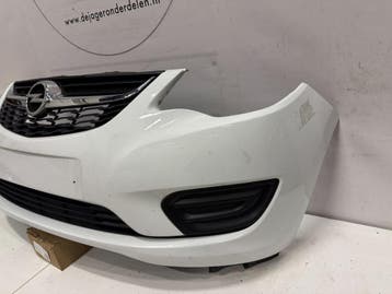 OPEL KARL VOORBUMPER BUMPER ORIGINEEL COMPLEET 42418315, Ophalen, Gebruikt, Opel, Bumper