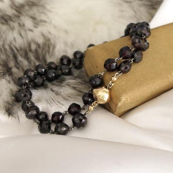 Antieke granaat kralencollier met gouden sierslot (Ketting), Sieraden, Tassen en Uiterlijk, Gebruikt, Ophalen of Verzenden, Met edelsteen