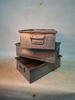 Industrieel design Bak - Metaal - 1960-1970 - 3x stapel, Antiek en Kunst