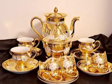 Limoges - Koffieservies - Porselein - (Azay-le-Rideau)