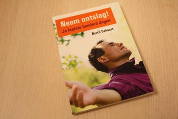 9789048418985 . Titel:  Neem ontslag! / je laatste honde..., Nieuw