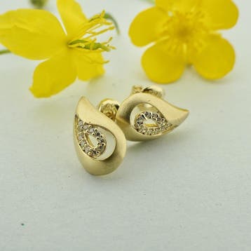 Gouden oorstekers met zirconia (Oorbellen), Gebruikt, Ophalen of Verzenden, Met edelsteen, Goud