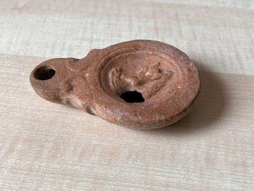 Oud-Romeins, Keizerrijk Terracotta Romeinse olielamp (Zonder