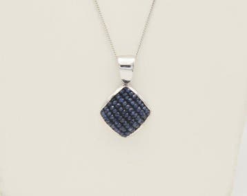 Ketting met hanger - 18 karaat Witgoud Saffier