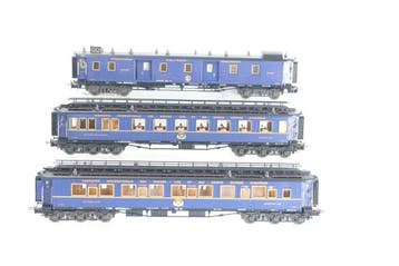 Trix H0 - 43395/43396/43397 - Modeltrein personenwagen (3) -, Hobby en Vrije tijd, Modeltreinen | H0, Nieuw