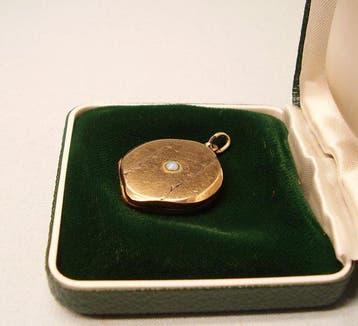 Hanger - 10 kt. Geel goud - 0.05ct. tw. Opaal -