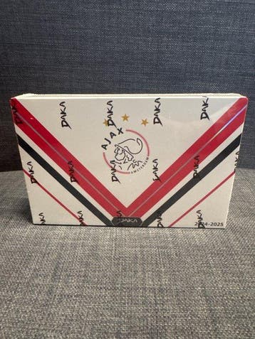 2024/25 DAKA Ajax 2024-2025 - 1 Sealed box - Excellent (EX), Nieuw