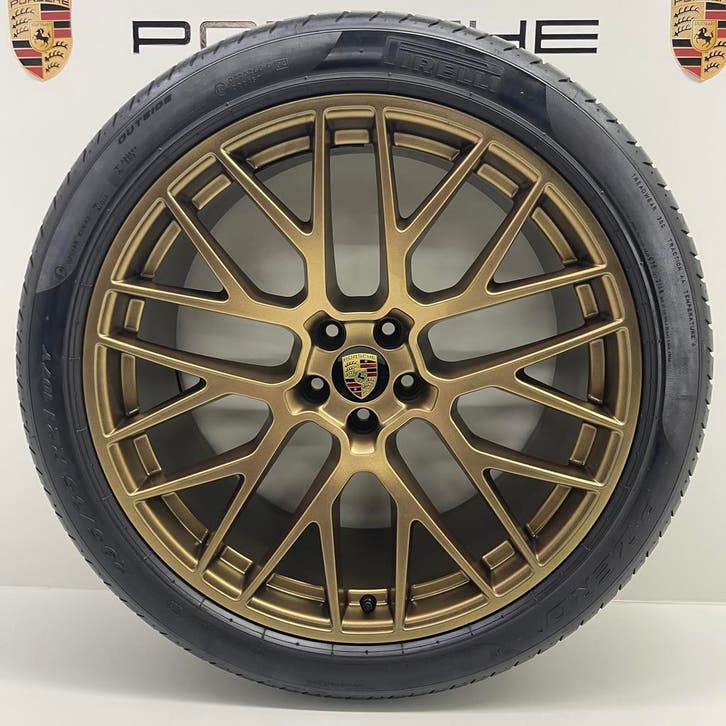 Porsche Macan ORIGINELE 21inch RS Spyder goud met banden N0, Auto-onderdelen, Banden en Velgen, 21 inch, Zomerbanden, 295 mm, Personenwagen