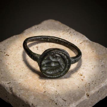 Laat-Romeins / Vroeg-Byzantijns Brons Late-Romeinse bronzen