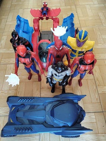 Various - Action figure - Batman, Spider-Man x 5 & Thanos -