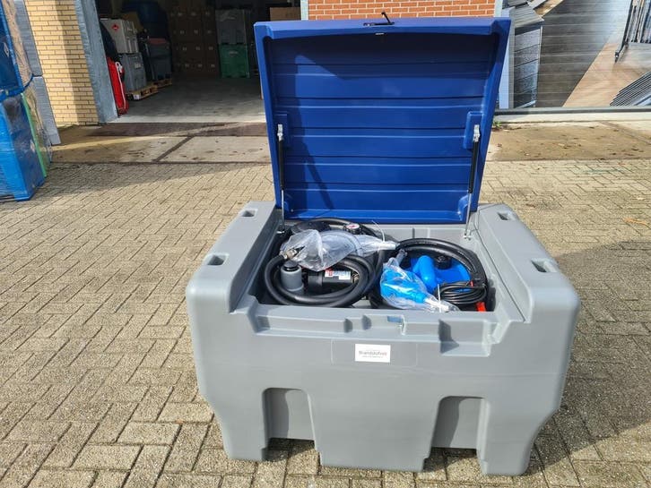 Combitank met inhoud voor 300L diesel & 45L adblue®, Zakelijke goederen, Agrarisch | Tractoren