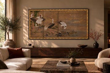 Een middelgroot vierluiks vouwscherm met reigers langs een