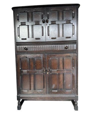 Dressoir - Hout - Tudor-stijl dressoir, Antiek en Kunst