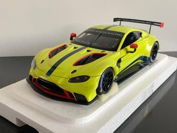 Autoart 1:18 - Model raceauto - Aston Martin Vantage GTE Le, Nieuw