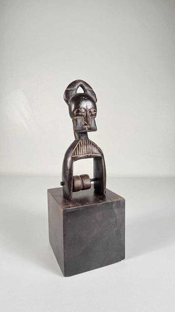 Katrol en hout - Baule - Ivoorkust (Zonder minimumprijs), Antiek en Kunst