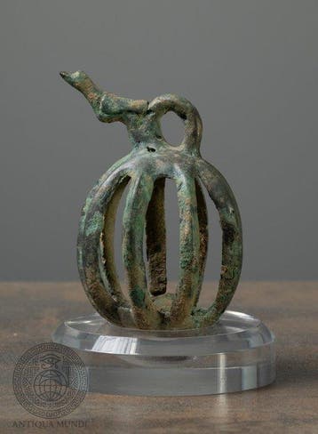 Luristan Brons Grote Luristan-bronzen kooi-bel - 9.5 cm