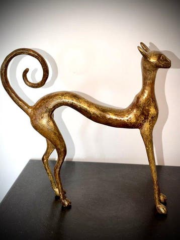 Abdoulaye Derme - sculptuur, Chat stylisé en bronze à la