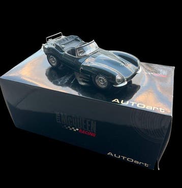 Autoart 1:18 - Modelbouwdoos - Jaguar XKSS - AUTOart Steve, Nieuw