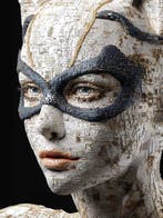 Yamila - Catwoman: El Renacer de la Porcelana y Oro, Nieuw