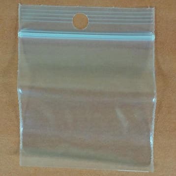 100 Gripzakjes 40x40 mm 50 micron met 5 mm gat, Verzenden, Nieuw in verpakking