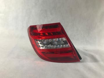 Mercedes C-Klasse W204 Kombi 11-14 Achterlicht Links LED, Verzenden, Gebruikt