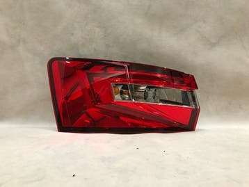 Skoda Superb III achterlicht links LED combi, Verzenden, Gebruikt