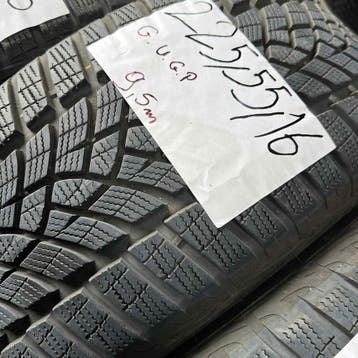 2 x Goodyear 225-55-16 Winterbanden 9,5mm, Auto-onderdelen, Banden en Velgen, Gebruikt, 16 inch, Band(en), Personenwagen