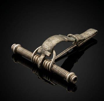 Oud-Romeins Zilver Brooch, Kruisboogfibula, 1e–3e eeuw na
