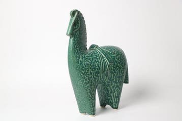Shunpu (Lente-bries) – Groen geglazuurd keramiekpaard -