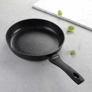TIROSS Granieten koekenpan 28 cm met GREBLON laag voor in..., Ophalen of Verzenden, Nieuw