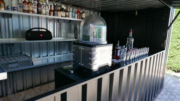 Luifelcontainer/ Afhaalloket/ Barcontainer te Koop!, Doe-het-zelf en Verbouw, Containers, Ophalen