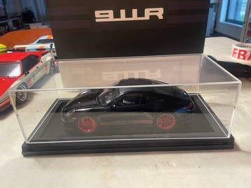 Spark 1:18 - Modelauto - Porsche 911 R - Beperkte oplage, Nieuw