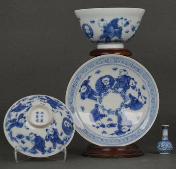 Meiji Period (1868-1912) - Kop en schotel (3) - Six Boys, Antiek en Kunst
