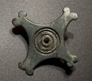 Oud-Romeins Brons Vroege Christelijke broche met een, Antiek en Kunst