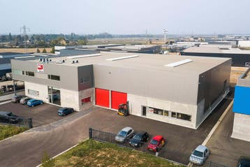 Bedrijfsruimte te huur Echt Industrieweg 1 A en B 0ong, Huur, Bedrijfsruimte