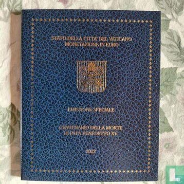 Vaticaan jaarset 2022 100ste sterfdag van paus Benedictu..., Postzegels en Munten, Verzenden, Vaticaanstad, 1 cent, Setje