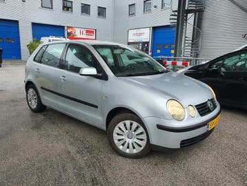 Volkswagen Polo 1.2 5DRS! Cruise! NAP! CARPLAY!, Dealer onderhouden, Stof, Zwart, Origineel Nederlands