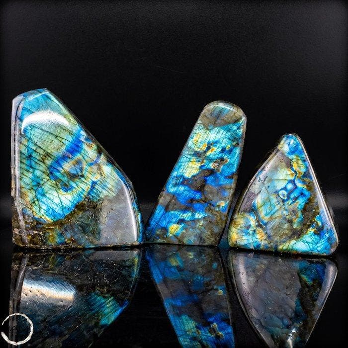 Een set unieke labradoriet-vrije vormen – Magisch kleurspel, Verzamelen, Mineralen en Fossielen