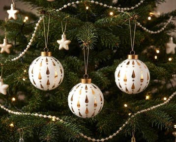 Nika Zupanc - Kerstballen Alessi (3) - Set van 3 kerstballen