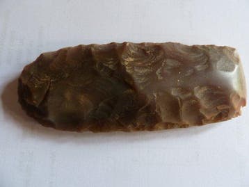 Neolithisch vuursteen Werktuig - 14 cm (Zonder minimumprijs)