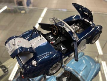 Kyosho 1:18 - Model sportwagen - Shelby Cobra 427 S/C, Nieuw